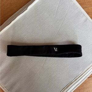Vuori women’s volley headband
